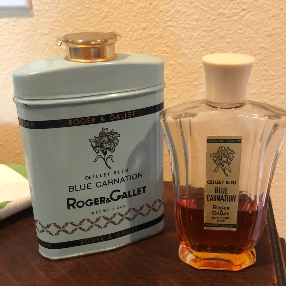 Roger & Gallet powder and perfume vintage!